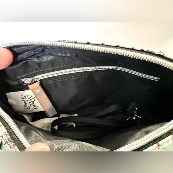 Petunia Pickle Bottom Adventurer Belt Bag - Picture 4 of 5